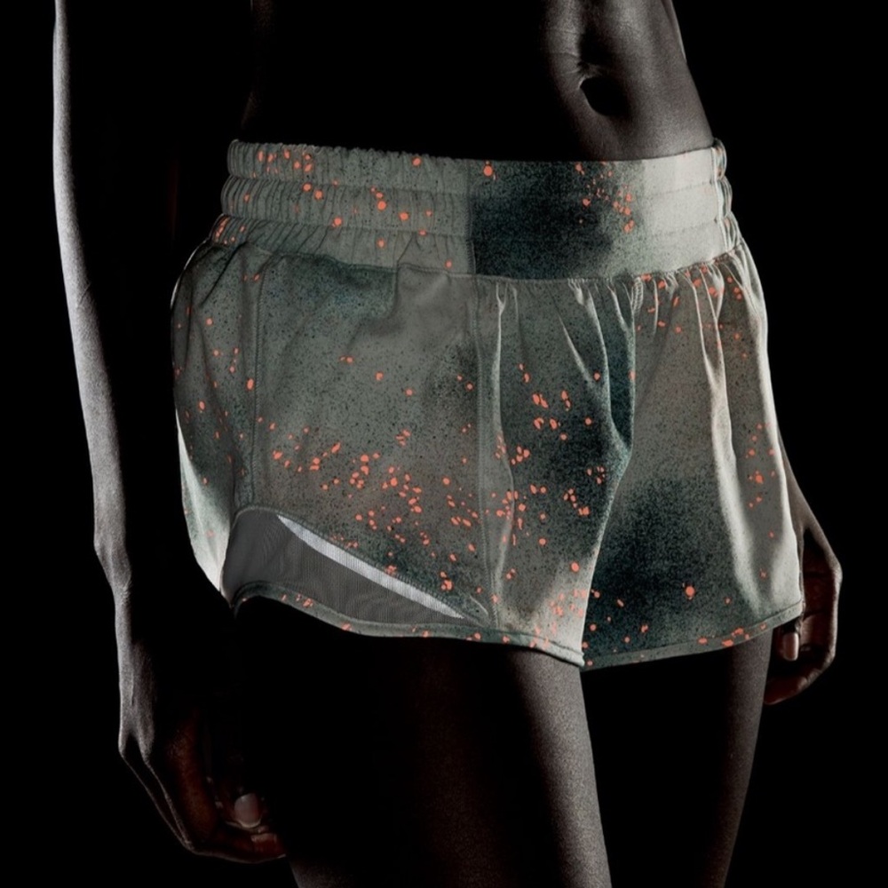 lululemon Hotty hot limited edition reflective splatter shorts